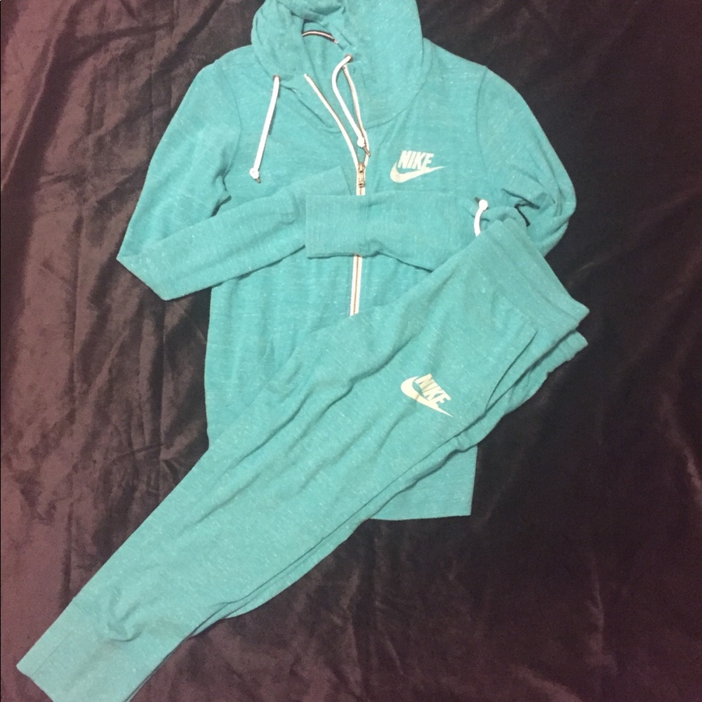 Nike set